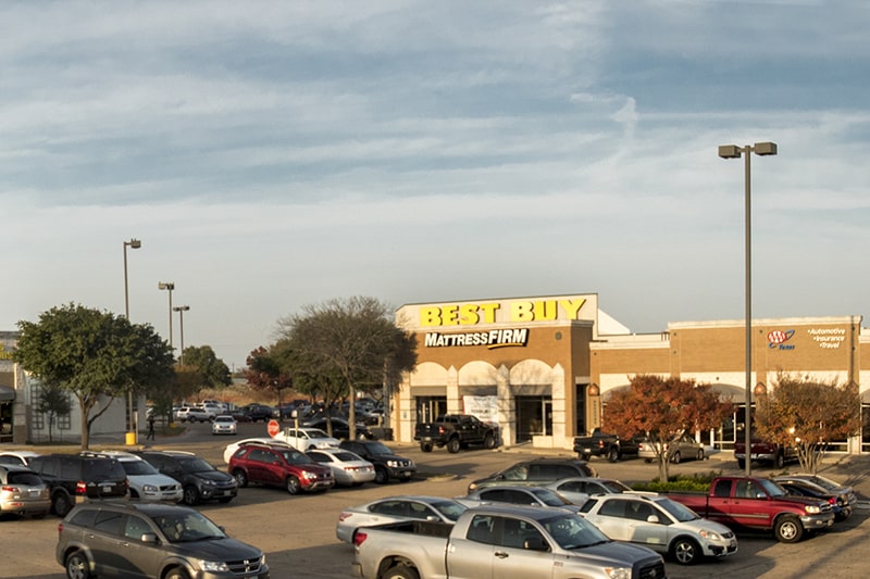 Parking lots and lights are a part of Retail CAM | South Towne Center in Austin, Texas