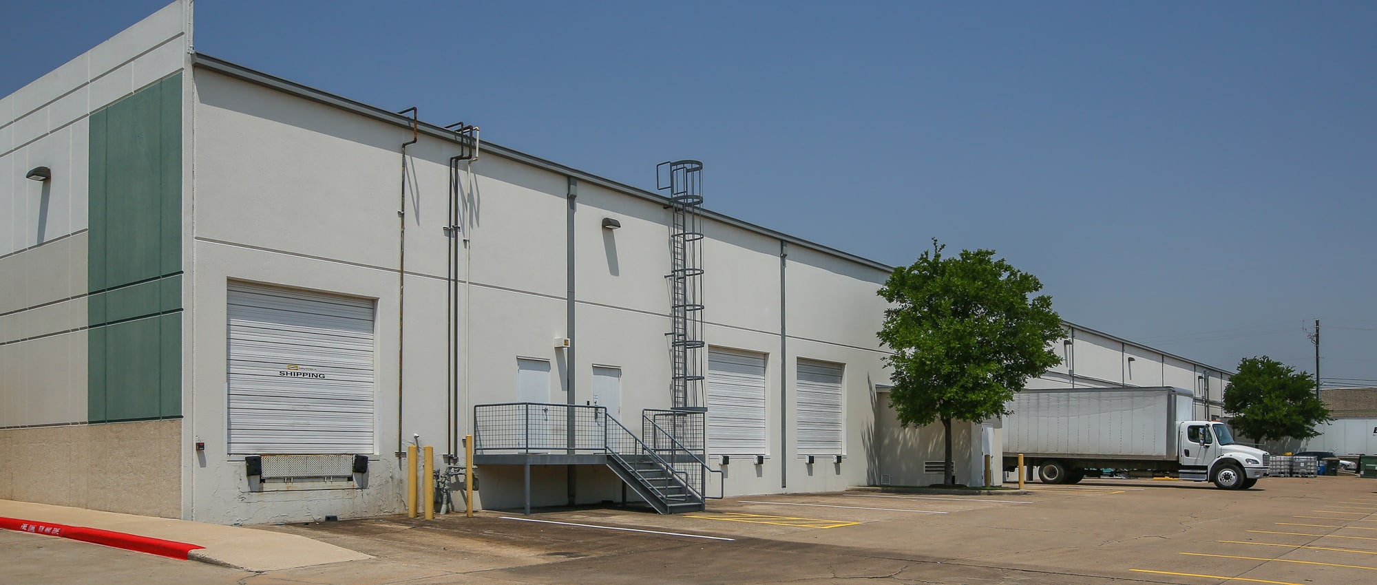 Park 96 | Industrial Space for Lease at 9601 Dessau Road
