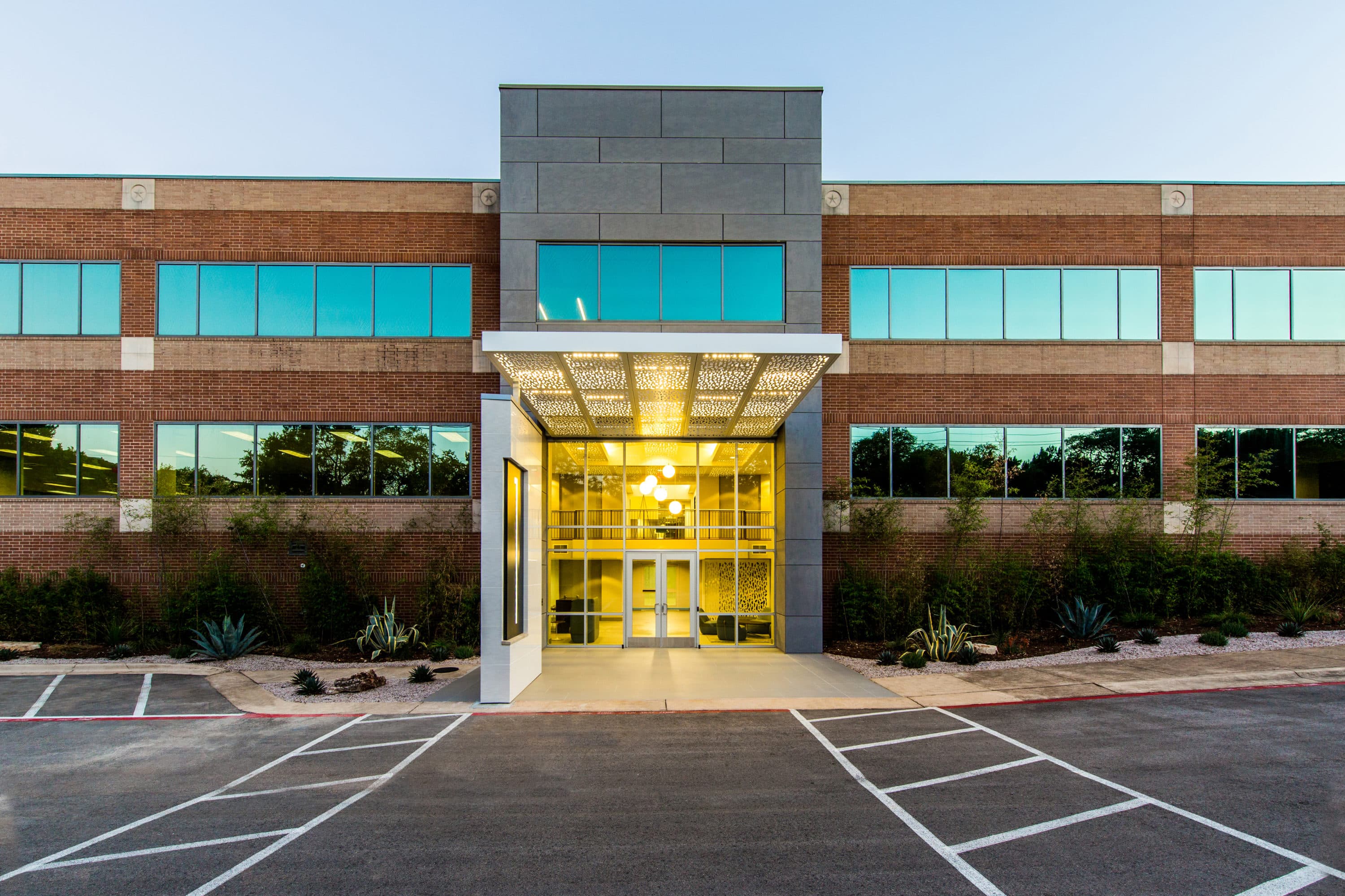 Lakewood Center | Dog-Friendly Office Buildings in Austin, Texas